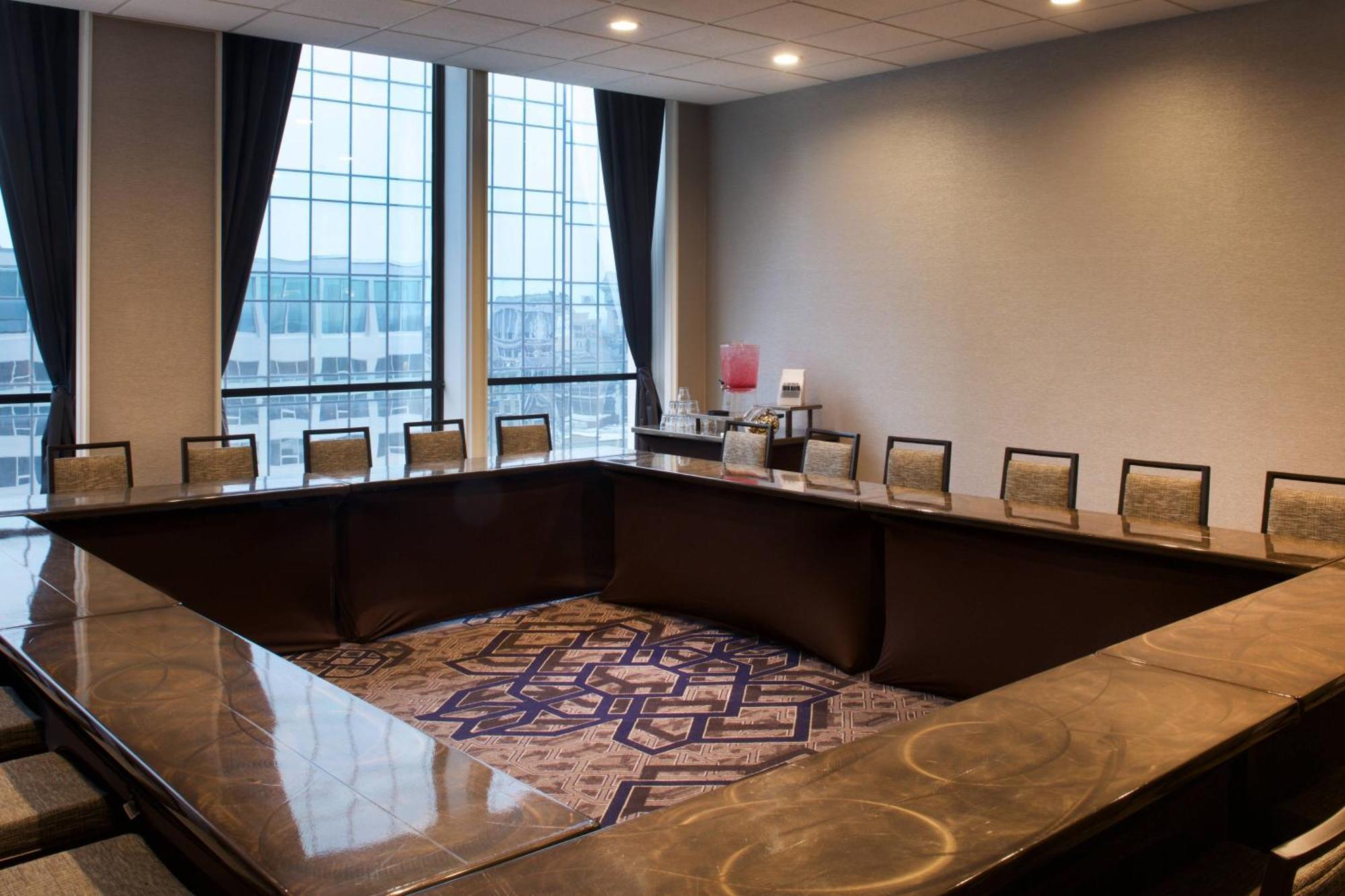 เชอราตัน อินเดียนาโพลิส ซิตี เซ็นเตอร์ โฮเต็ล Hotel ภายนอก รูปภาพ
